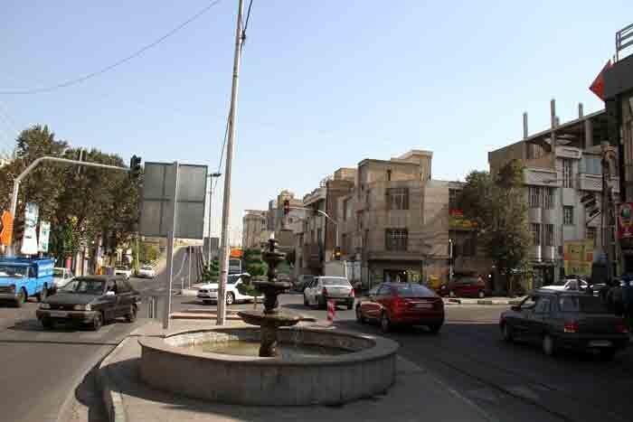 میدان مقدم سرسبز می شود