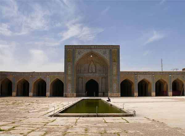 مسجد وکیل شیراز، یادگار زندیه