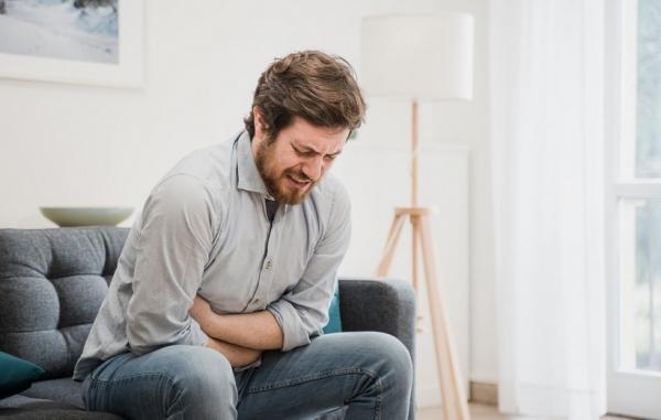 زخم معده؛ علل، علائم، رژیم غذایی و درمان های خانگی